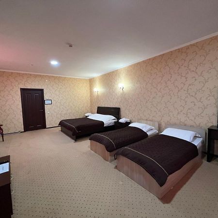 Golden Palace Aktau  Extérieur photo