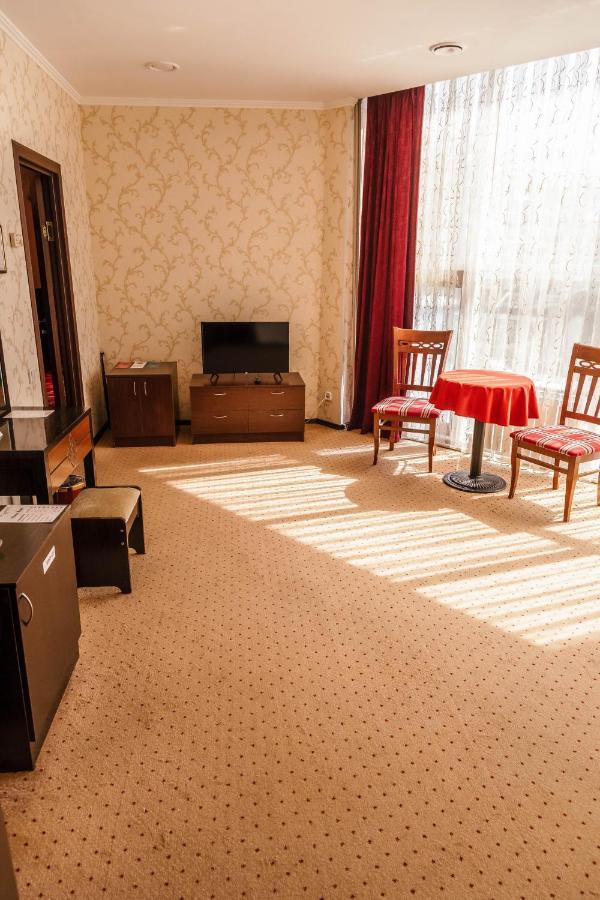 Golden Palace Aktau  Extérieur photo