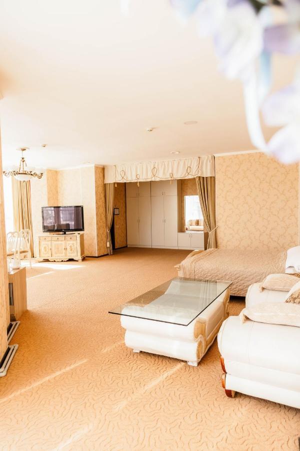 Golden Palace Aktau  Extérieur photo